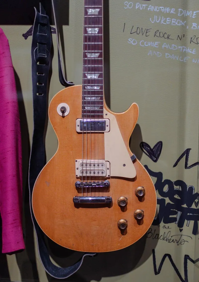 Joan Jett guitar