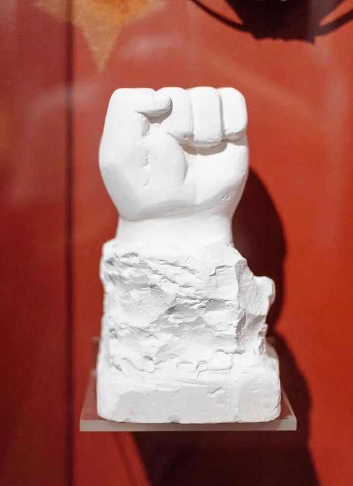 Queen Latifah sculpture